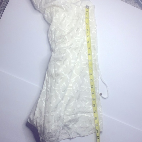 Ivory shorts Romper tank top with front tie - Picture 14 of 16